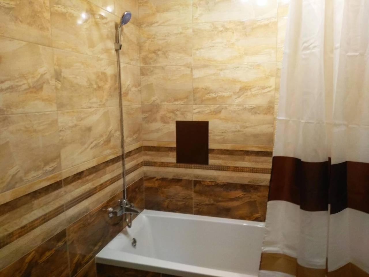 Apartments In Uzhgorod For You. Bagian luar foto